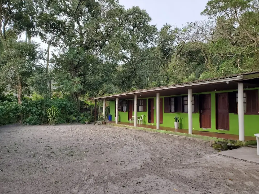 Pousada e Camping Paraíso dos Golfinhos
