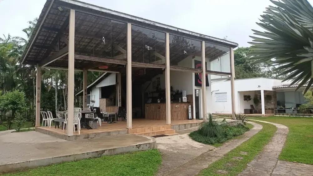 EM TUDO DIFERENTE Camping